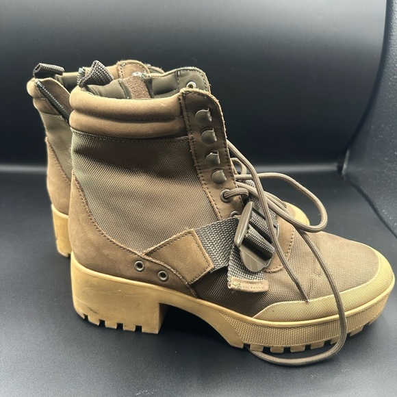Steve Madden Brown Combat Boots Rugged Design - Picture 7 of 8